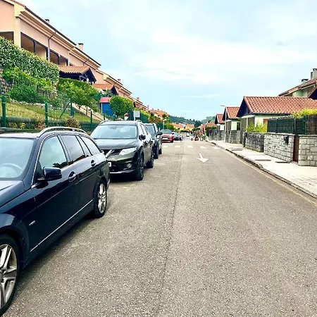 Holiday home Adosado En *