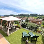 Holiday home Adosado En *