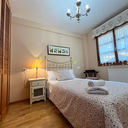 Adosado En Casa de Férias Ribadesella